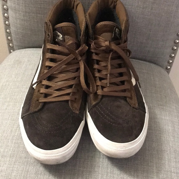 Men’s Vans - Picture 4 of 6